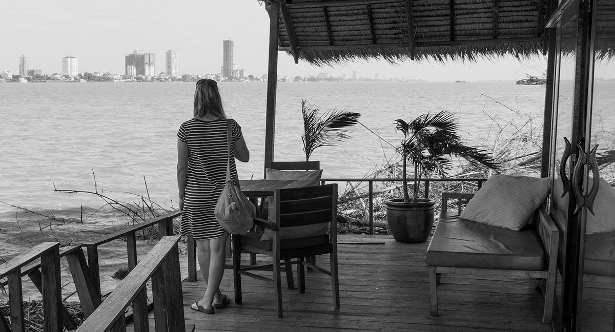 The terrace outside of the room at Floatation